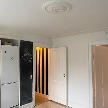 Center 1097 Apartment